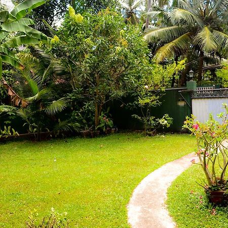 Villa16Hikkaduwa Exterior photo