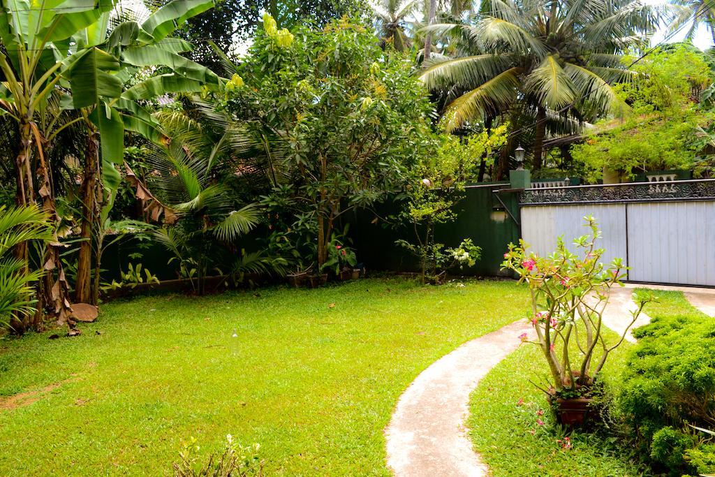 Villa16Hikkaduwa Exterior photo